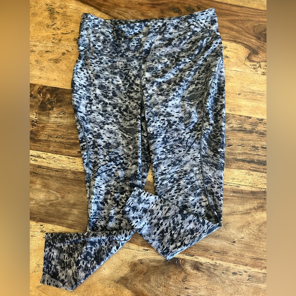 Lululemon  Base Pace High-Rise Crop 21" leggings size 12